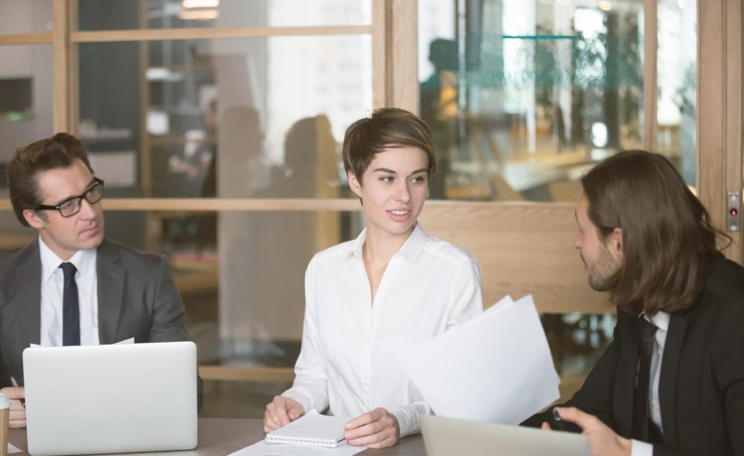 Moderne Lernumgebung mit digitalen Finanztools